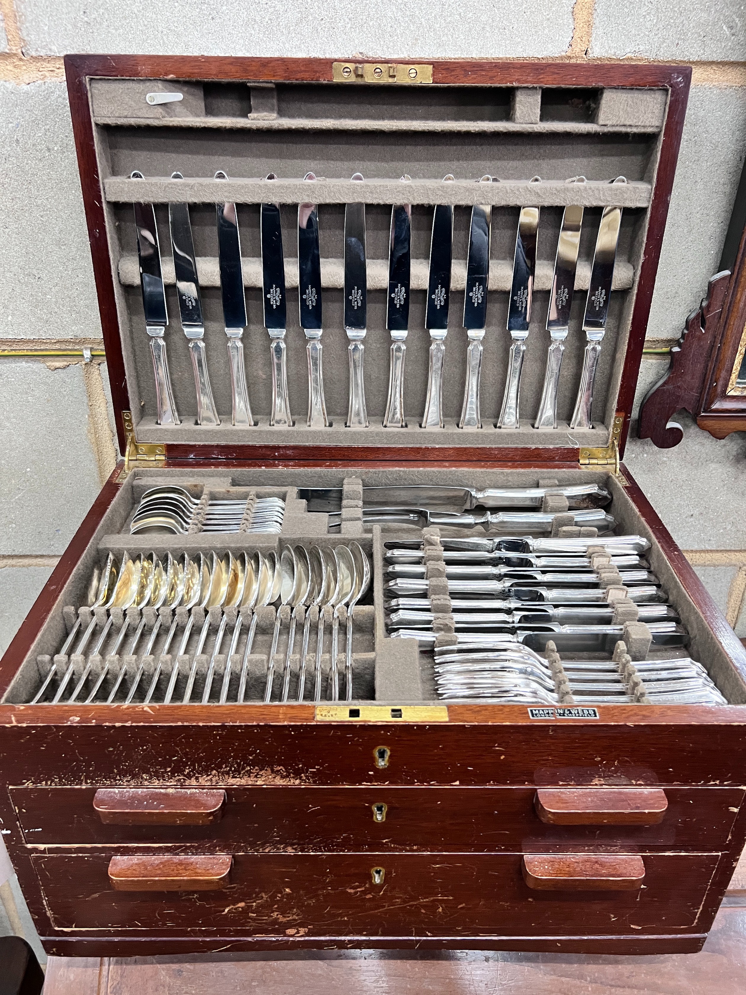 A Mappin & Webb canteen of silver plated cutlery and flatware, with two drawer case, width 47cm, depth 33cm, height 27cm *Please note the sale commences at 9am.